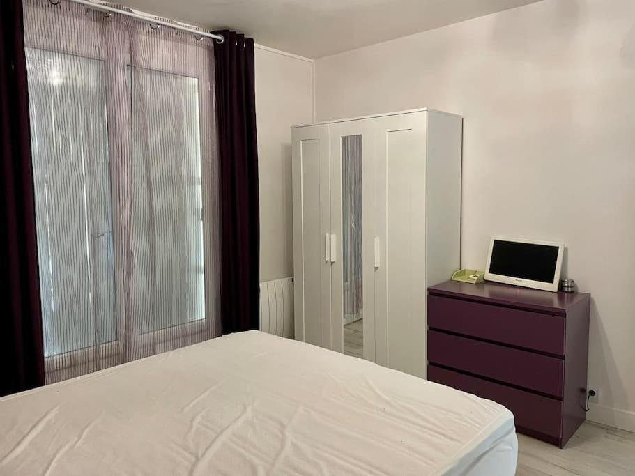 Apartment Au Coeur Et Au Calme De Bandol, Parking Et Climatisation