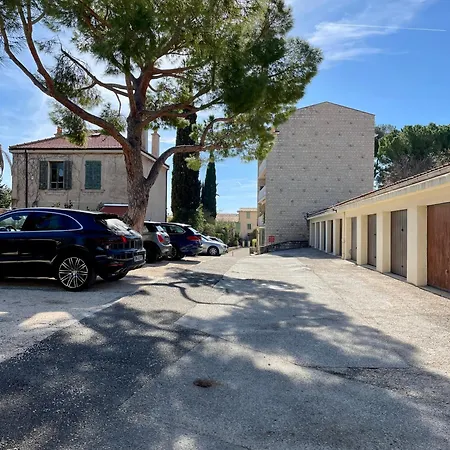 Ferienwohnung Au Coeur Et Au Calme De Bandol, Parking Et Climatisation Exterior foto
